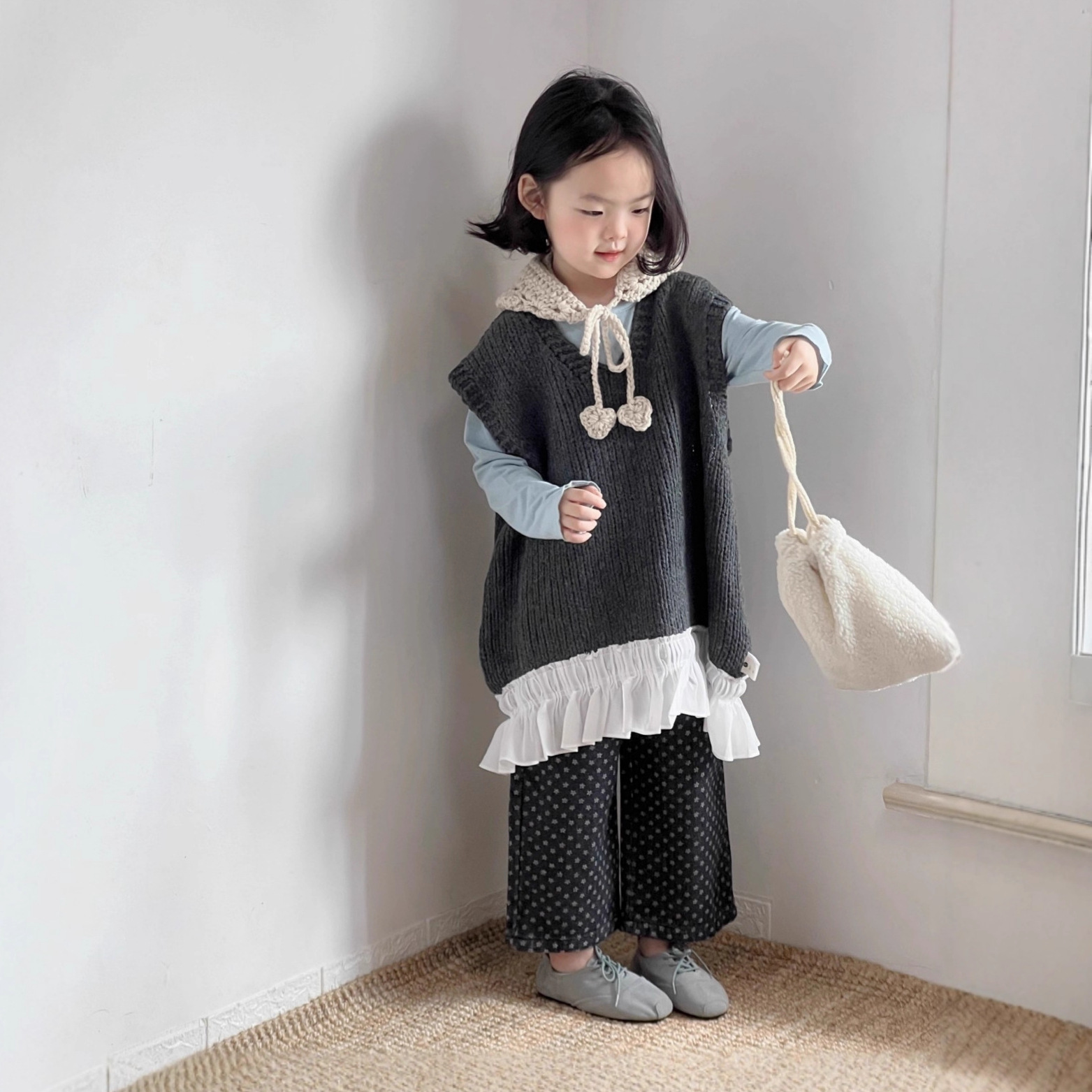 Жилет для девочек, осень 2022, – обзор и цена Baby X Clothing